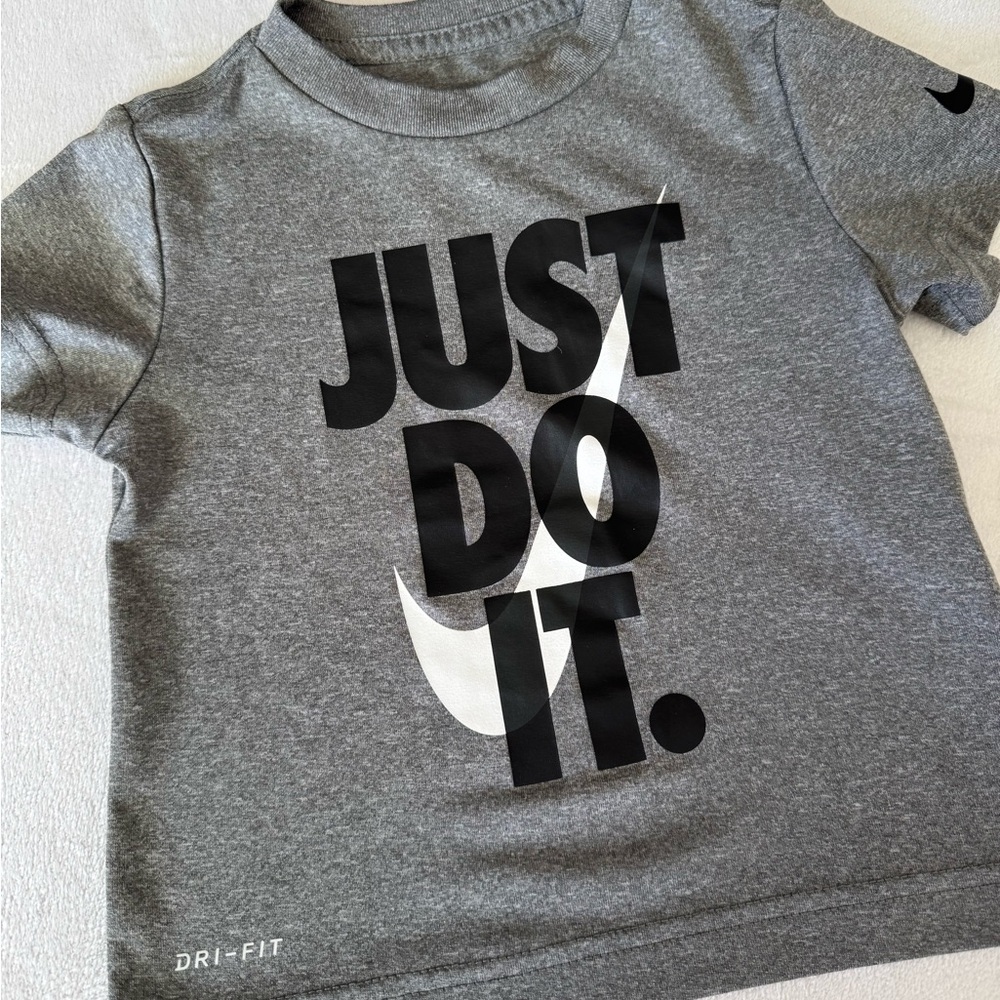Nike Kids Gray 'Just Do It' T-Shirt